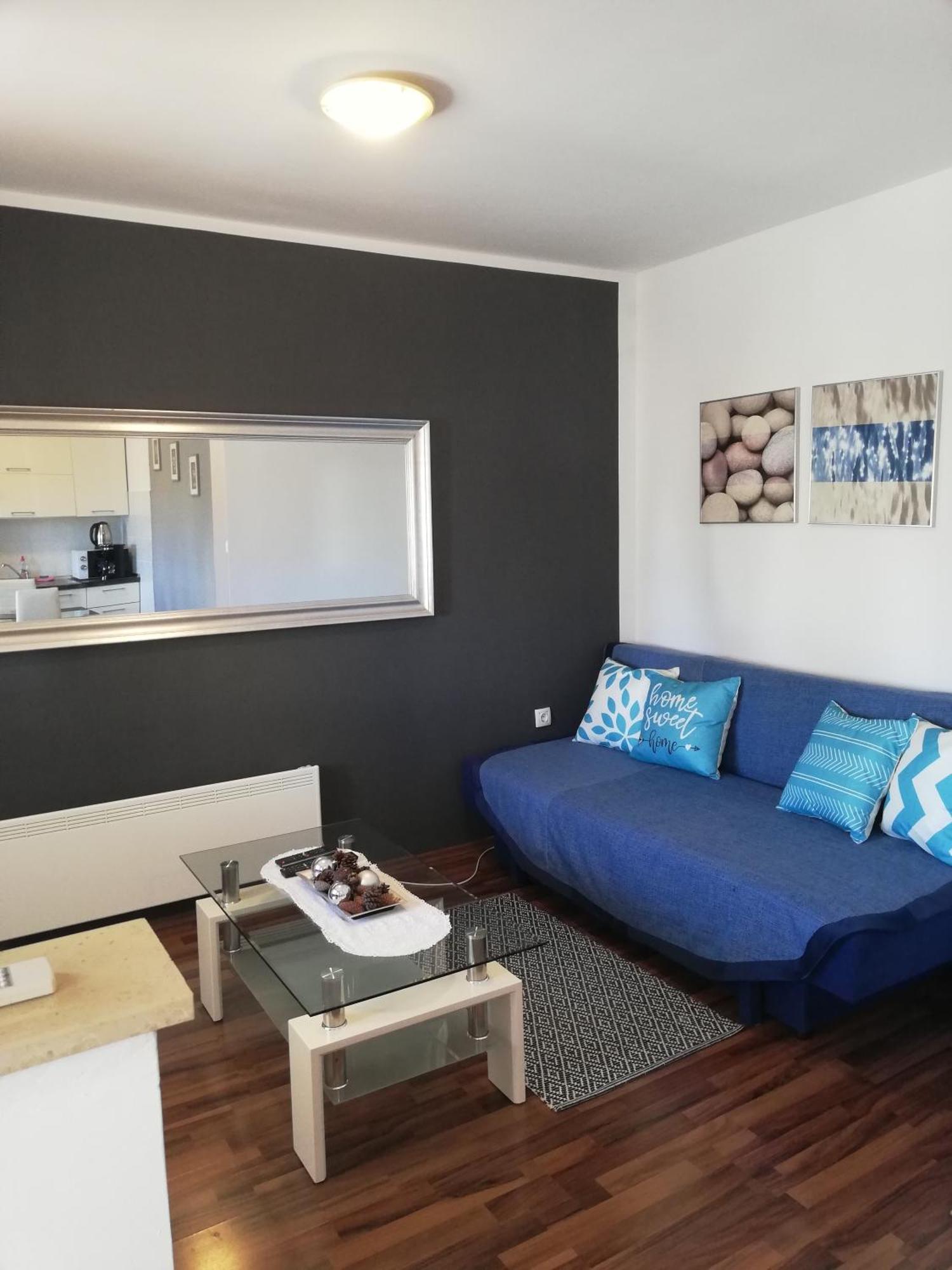 Apartments Poretti For 2,In Center Parking Free In The Yard,6 Min Beach Walk โรวีน ภายนอก รูปภาพ